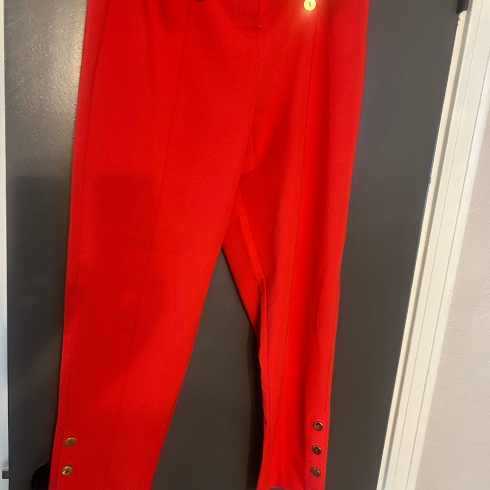 New York & Company Vibrant Orange Capri Bottoms